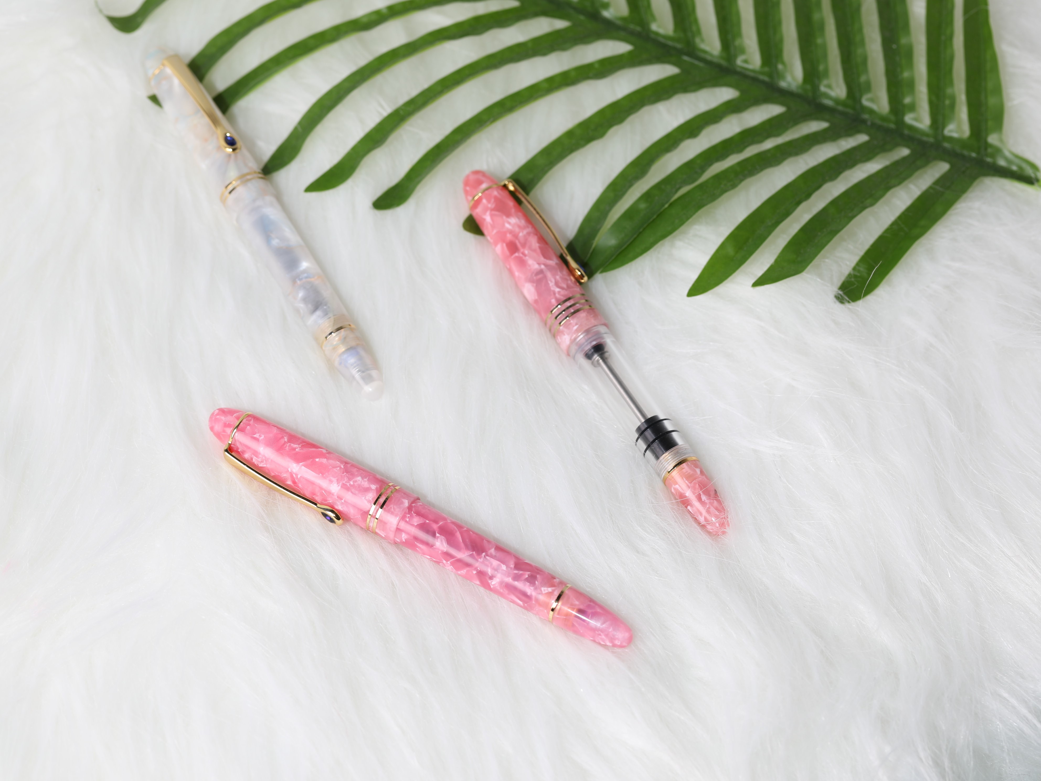 签字笔  美工笔  圆珠笔  蘸水笔 金笔  钢笔 定制笔  书法笔、签字笔   中欧(中国) 水妖